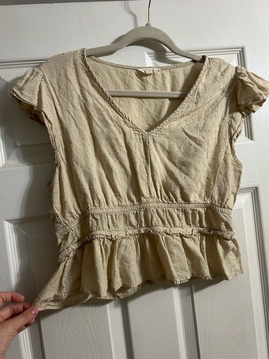 Tops - Women’s Cream Peplum V-Neck Top